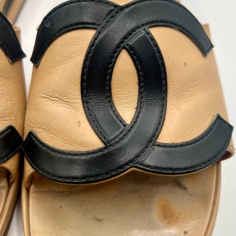 Sold! CHANEL Beige and Black Women's Sandals - Picture 3 of 8